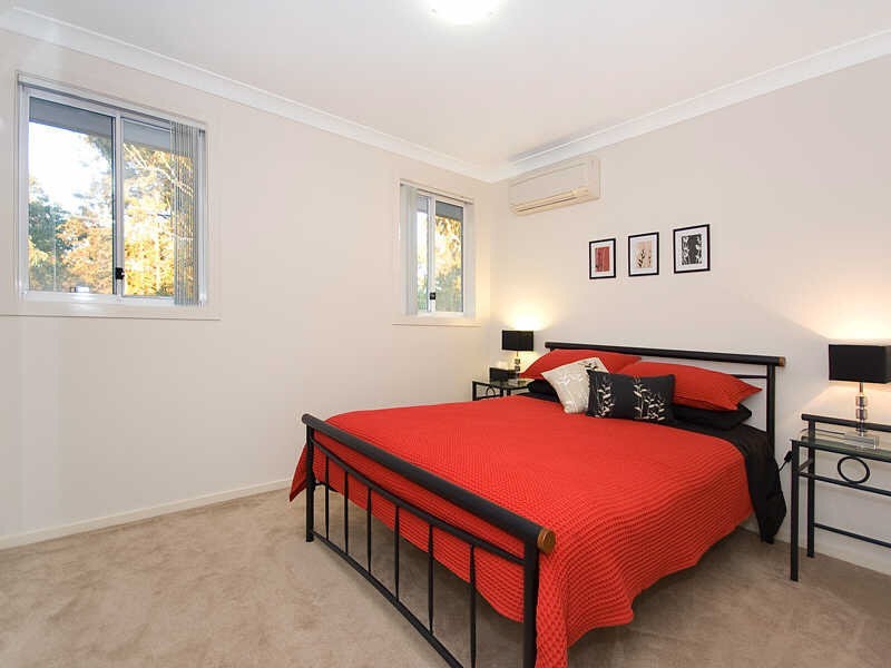 10 Clearview Street, Belmont QLD 4153