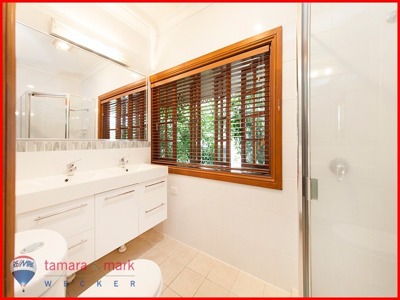 4 Dickson Street, Brighton QLD 4017