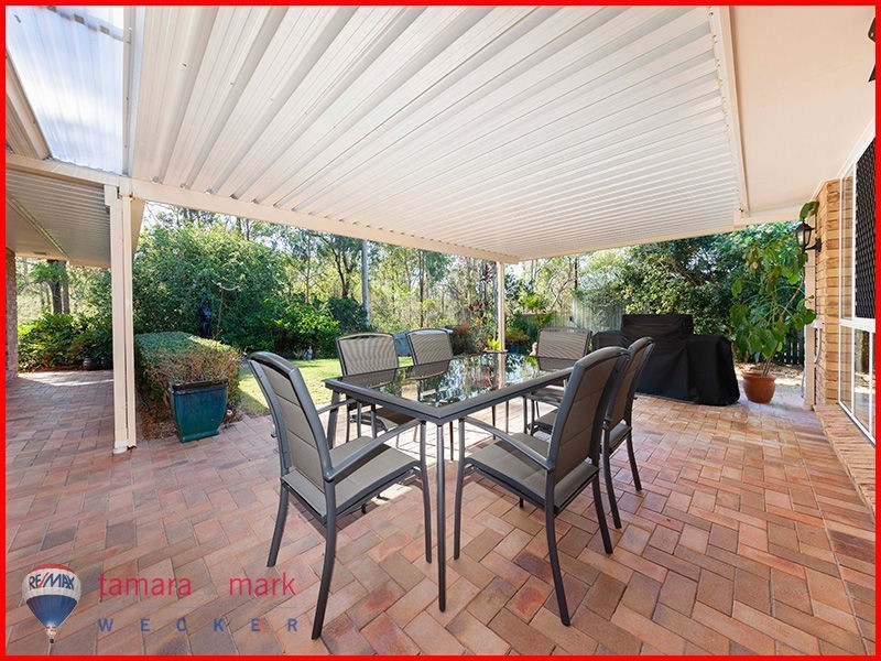 71 Halleys Crescent, Bridgeman Downs QLD 4035