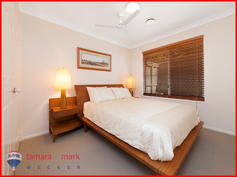 71 Halleys Crescent, Bridgeman Downs QLD 4035