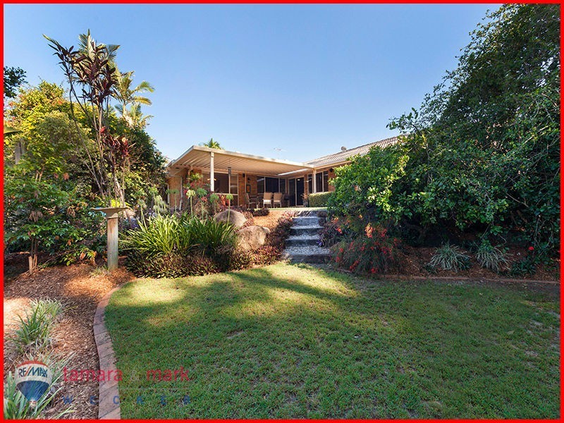 71 Halleys Crescent, Bridgeman Downs QLD 4035