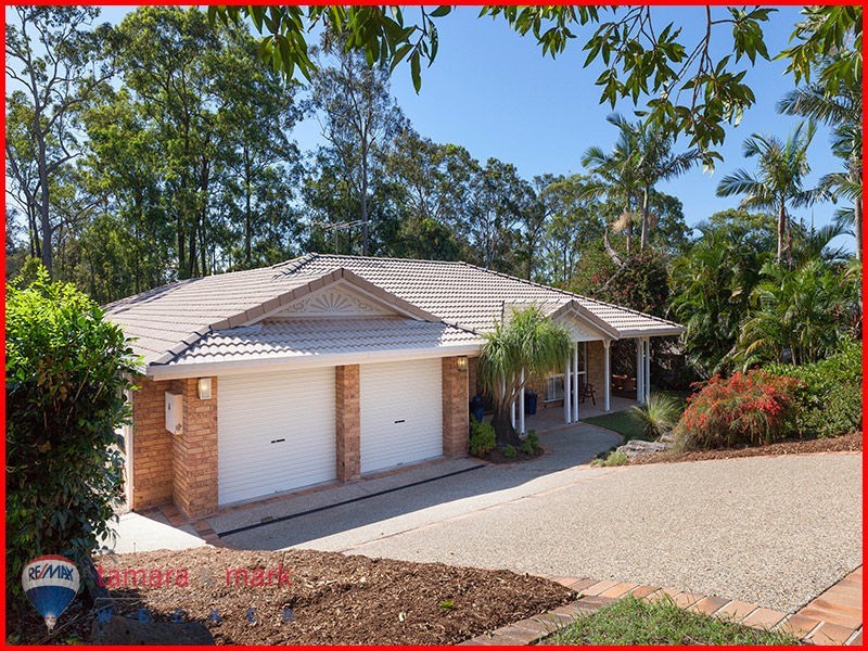 71 Halleys Crescent, Bridgeman Downs QLD 4035