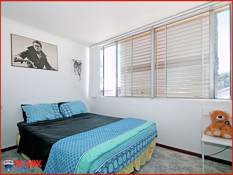 8/31 King Street, Woody Point QLD 4019