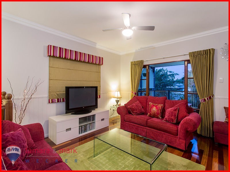 21 Raymond Street, Shorncliffe QLD 4017