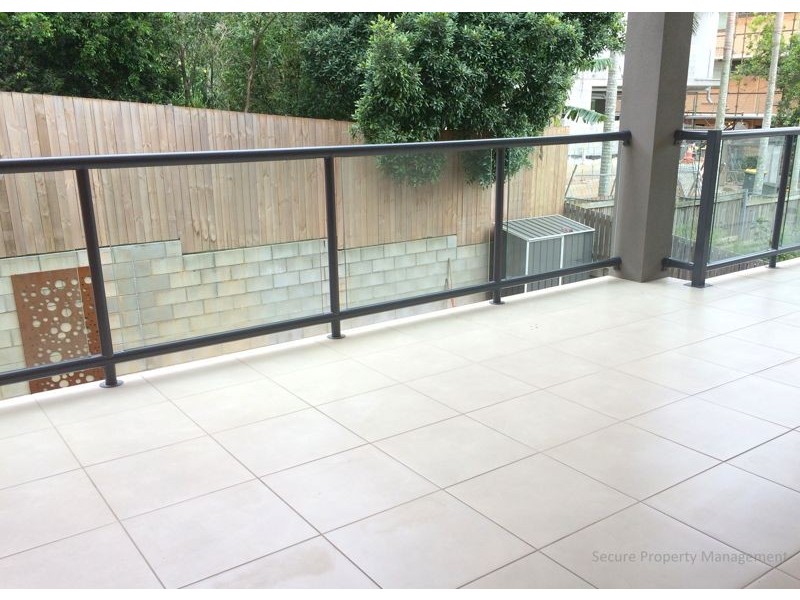 8 57 Collins Street, Nundah QLD 4012