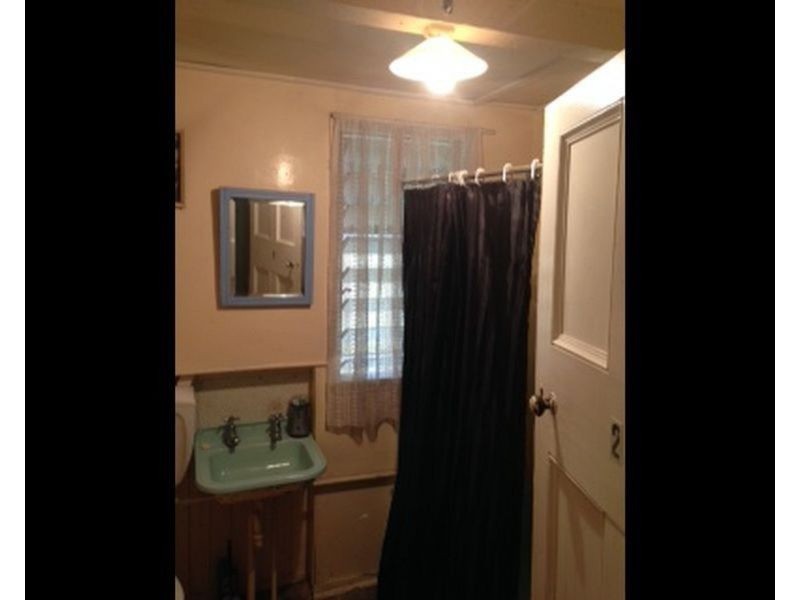 2/16 Flinders Parade, Sandgate QLD 4017