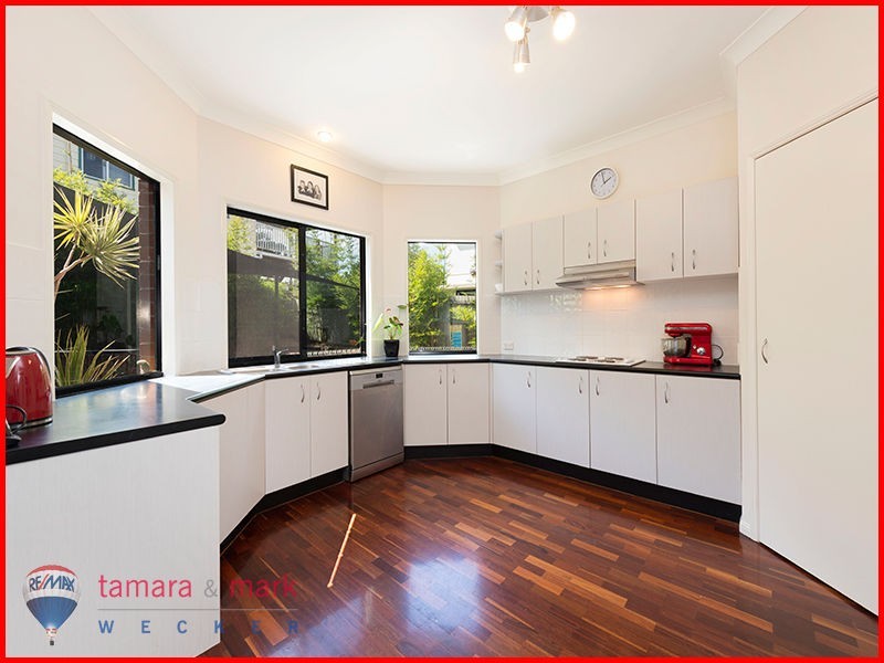 30 Pomona Street, Brighton QLD 4017