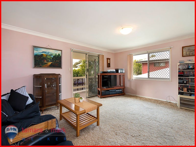 18 Bevington Street, Shorncliffe QLD 4017