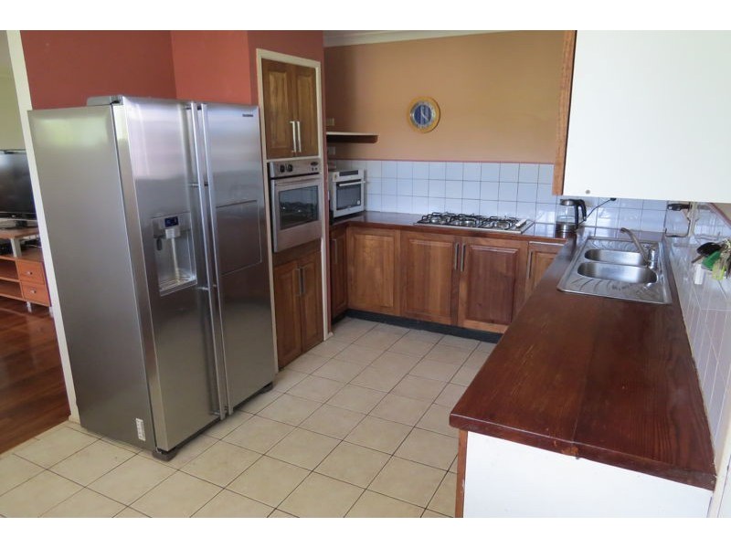 8 Binden St, Brighton QLD 4017