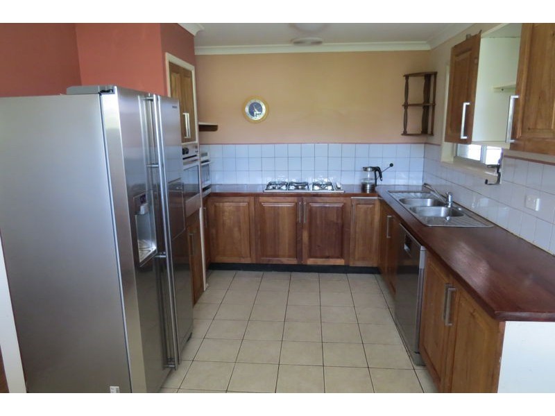 8 Binden St, Brighton QLD 4017