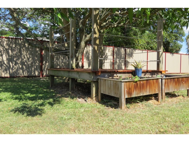 8 Binden St, Brighton QLD 4017