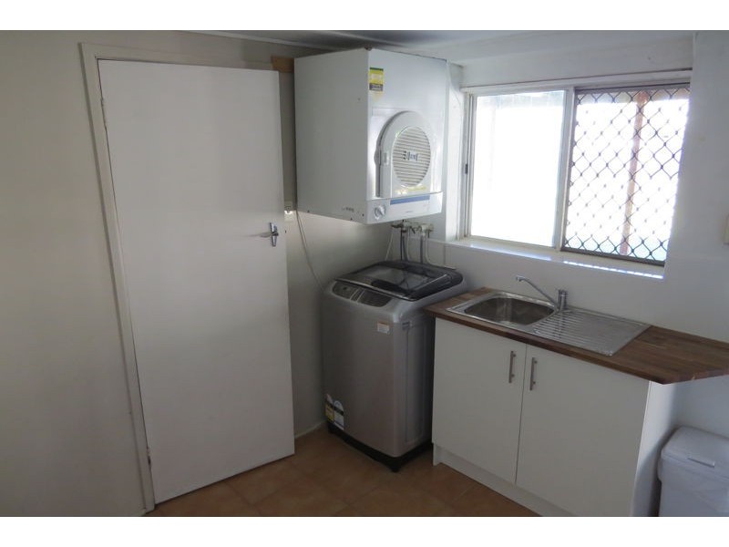 8 Binden St, Brighton QLD 4017