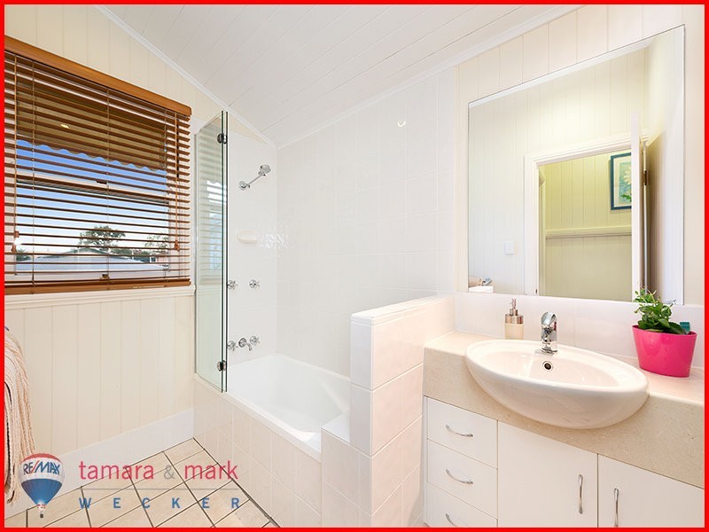 93 Wakefield Street, Sandgate QLD 4017