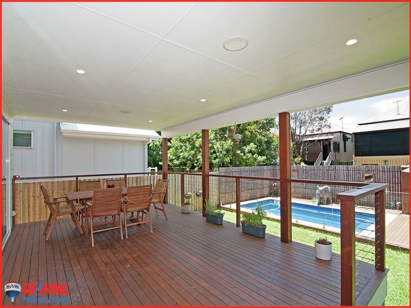 54 Lower Brighton Terrace, Sandgate QLD 4017