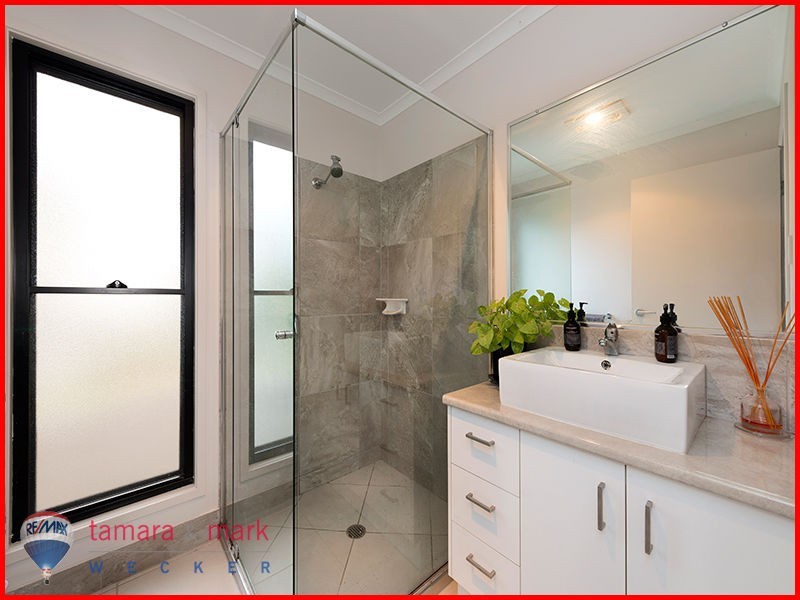 8 Verney Street, Sandgate QLD 4017