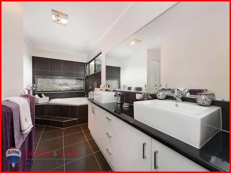 8 Verney Street, Sandgate QLD 4017