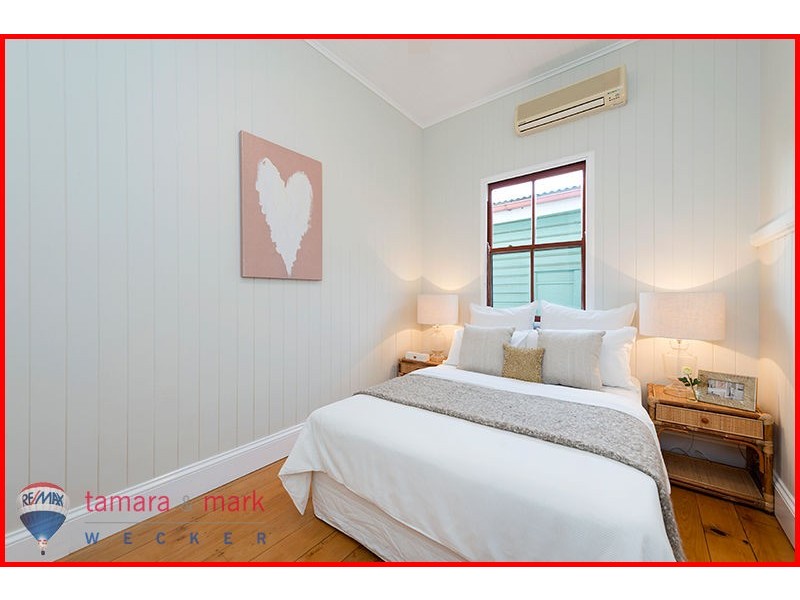 119 Yundah Street, Shorncliffe QLD 4017