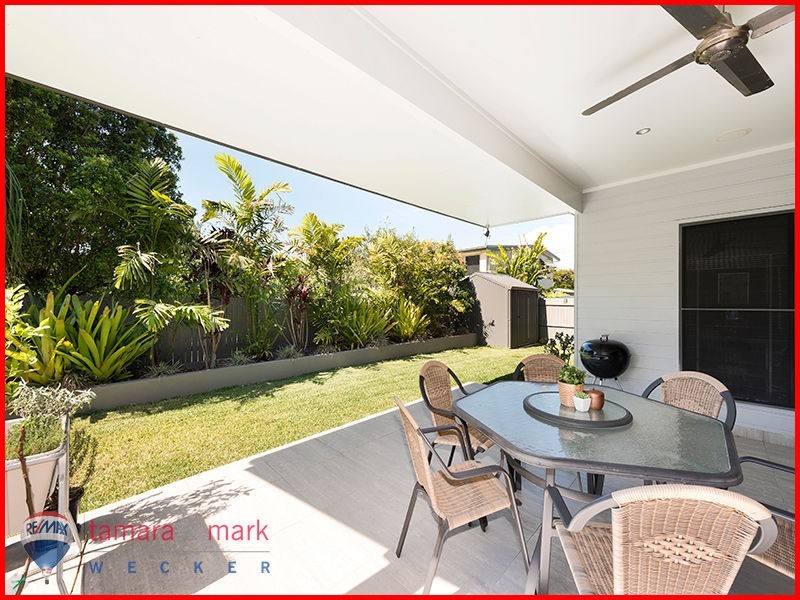 33 Raymond Street, Shorncliffe QLD 4017