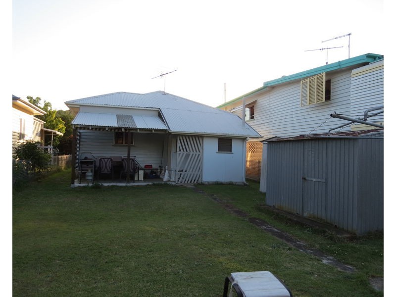 18 Dickson Street, Brighton QLD 4017