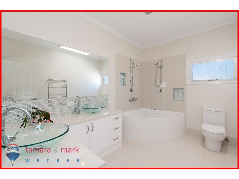 76 Barclay Street, Deagon QLD 4017