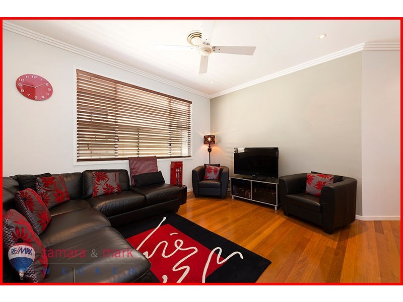 7 Tenth Avenue, Sandgate QLD 4017