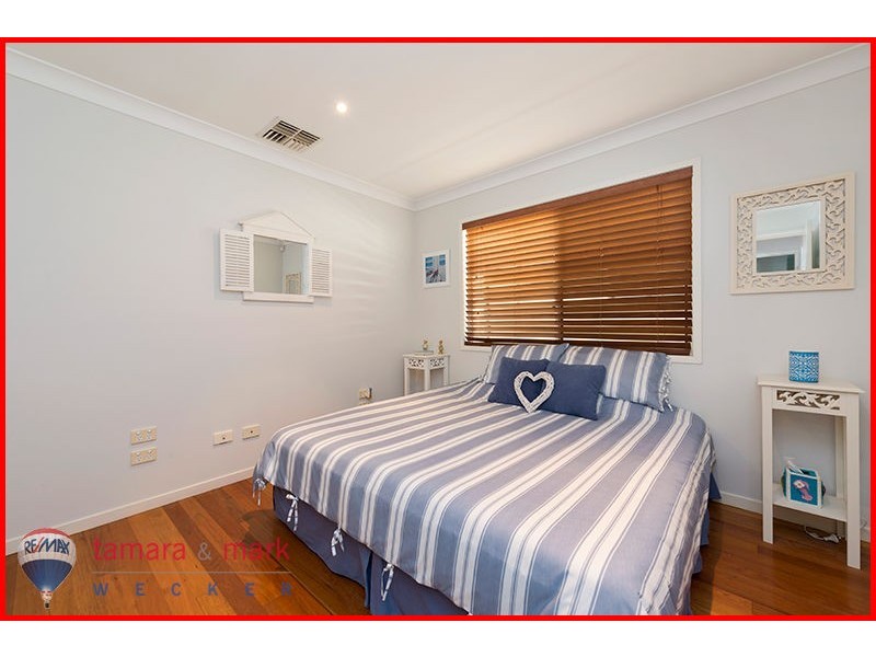 7 Tenth Avenue, Sandgate QLD 4017