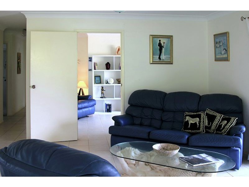 15 Douglas St, Russell Island QLD 4184