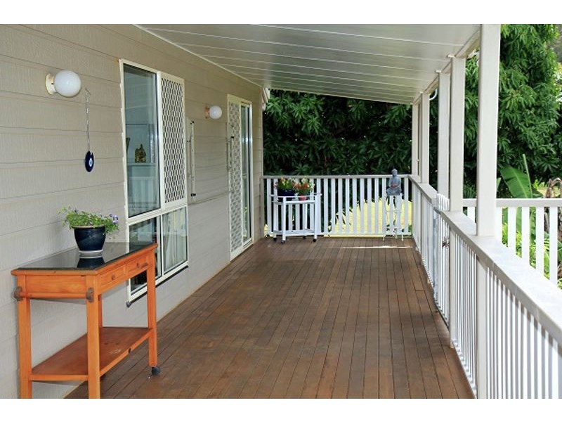15 Douglas St, Russell Island QLD 4184