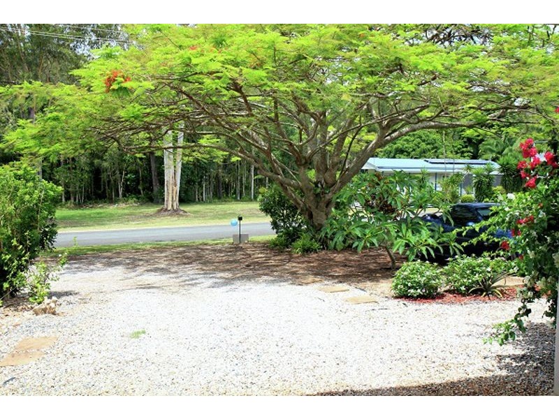 15 Douglas St, Russell Island QLD 4184