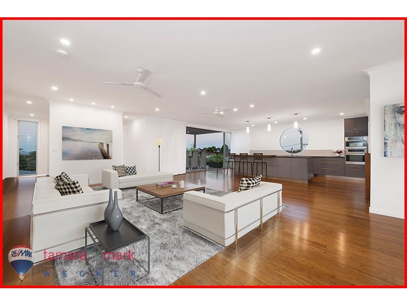 36 Ward Street, Sandgate QLD 4017
