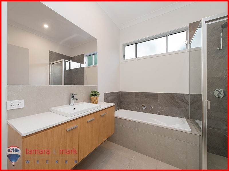 36 Ward Street, Sandgate QLD 4017