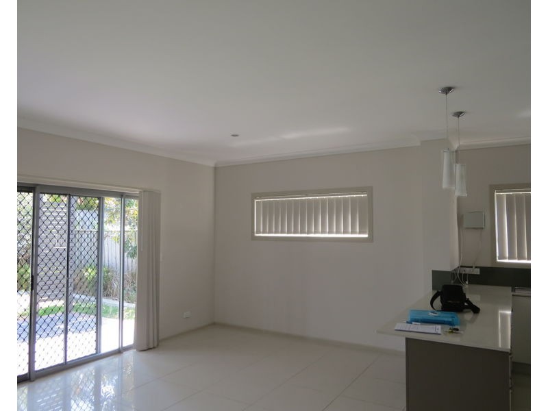 2/263 Aberdeen Parade, Boondall QLD 4034