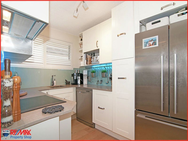 2/27 Second Ave, Sandgate QLD 4017