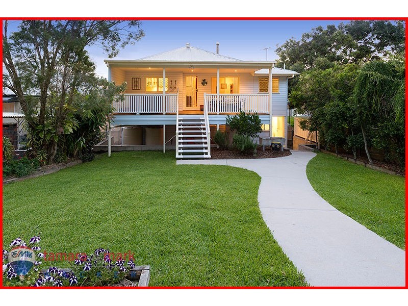 22 Friday Street, Shorncliffe QLD 4017