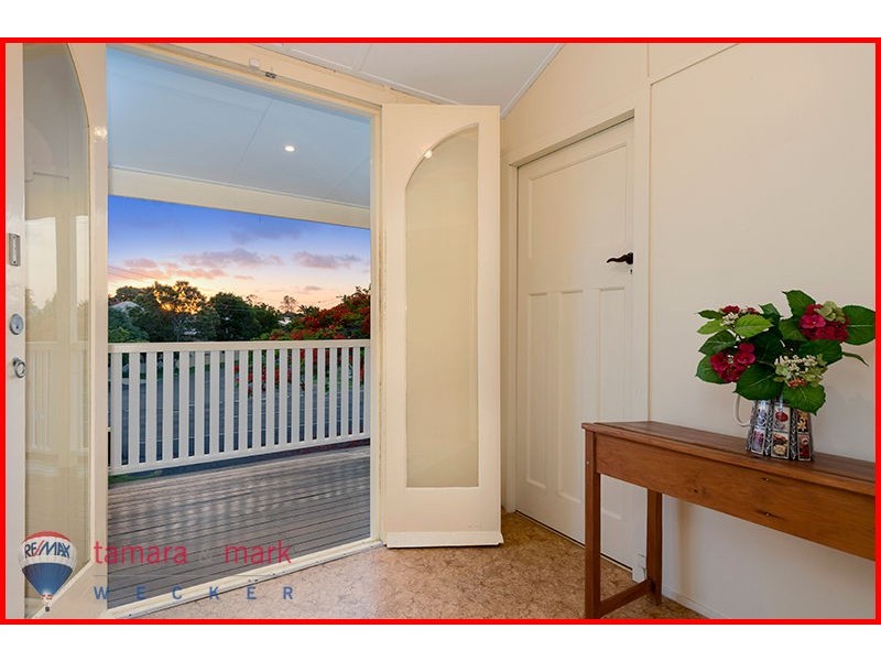 22 Friday Street, Shorncliffe QLD 4017