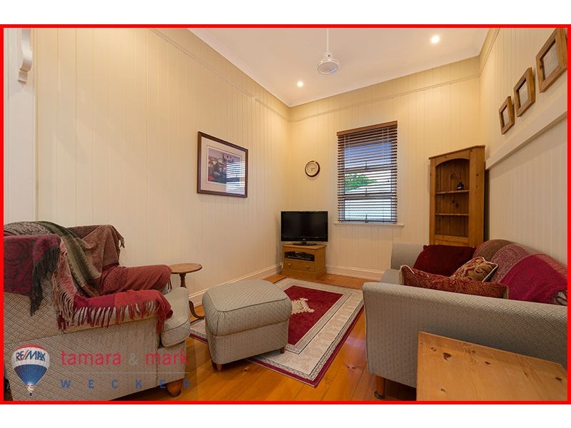 22 Friday Street, Shorncliffe QLD 4017