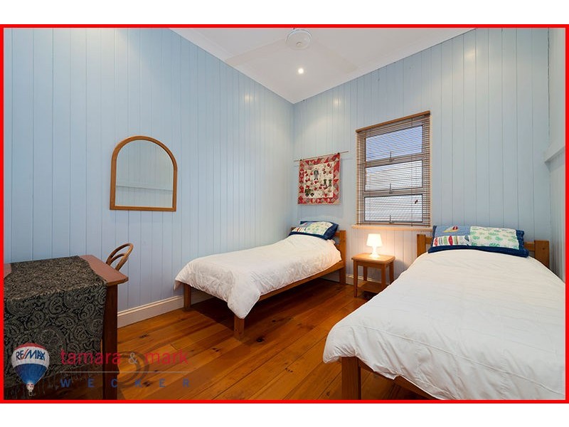 22 Friday Street, Shorncliffe QLD 4017