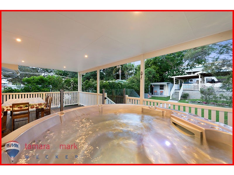 22 Friday Street, Shorncliffe QLD 4017