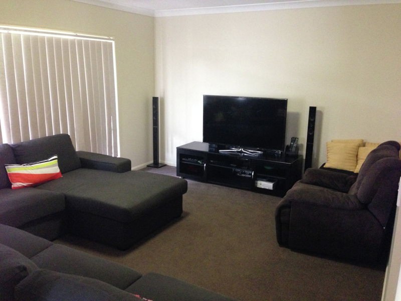 13 Highcliff Crescent, North Lakes QLD 4509