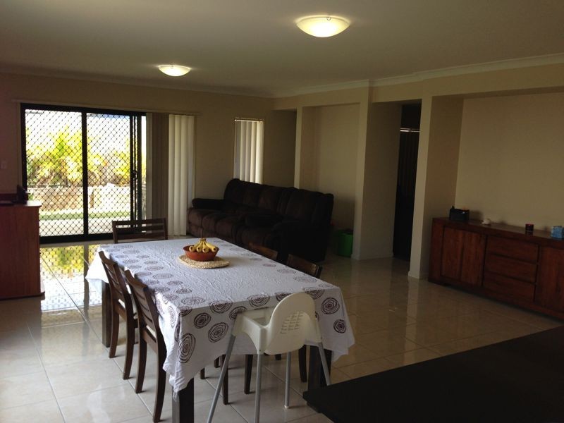 13 Highcliff Crescent, North Lakes QLD 4509