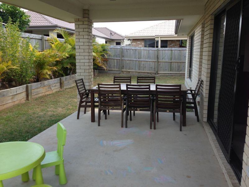 13 Highcliff Crescent, North Lakes QLD 4509