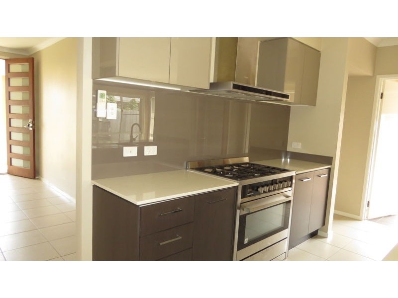 24 Nullarbor Circuit, North Lakes QLD 4509