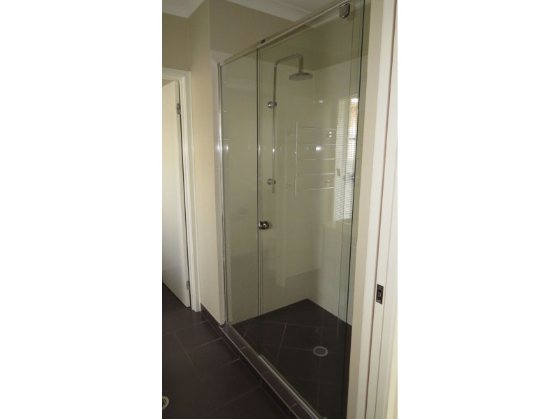 24 Nullarbor Circuit, North Lakes QLD 4509