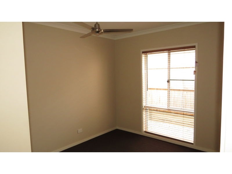 24 Nullarbor Circuit, North Lakes QLD 4509