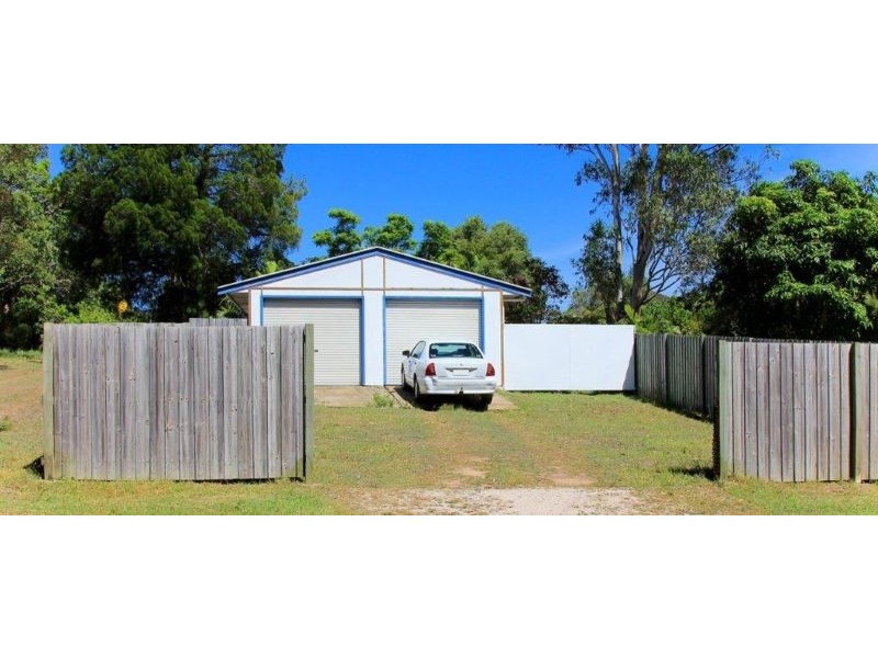 8 Beth St, Russell Island QLD 4184