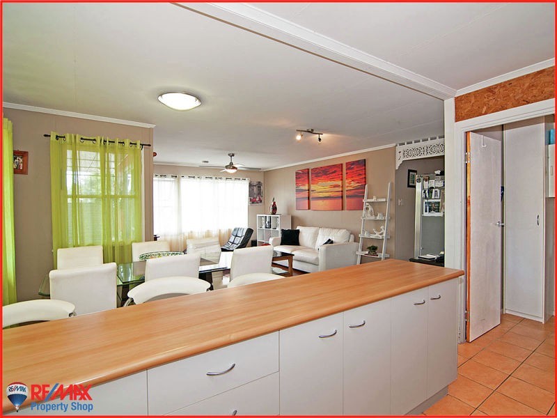 4 BLENHEIM ST, Strathpine QLD 4500