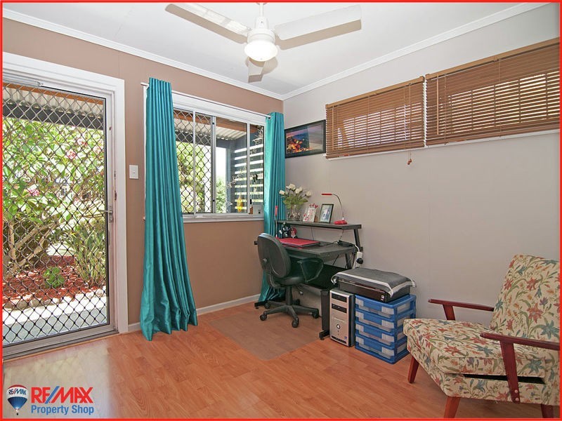 4 BLENHEIM ST, Strathpine QLD 4500