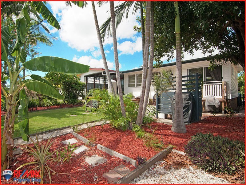 4 BLENHEIM ST, Strathpine QLD 4500