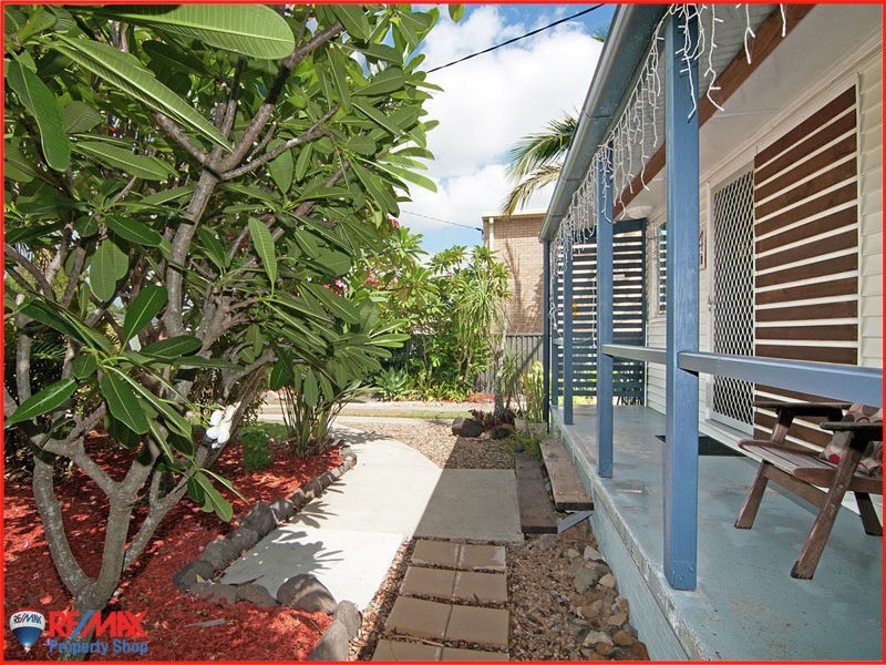 4 BLENHEIM ST, Strathpine QLD 4500