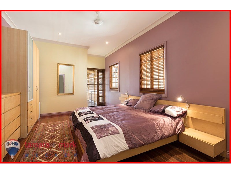 202 Flinders Parade, Sandgate QLD 4017